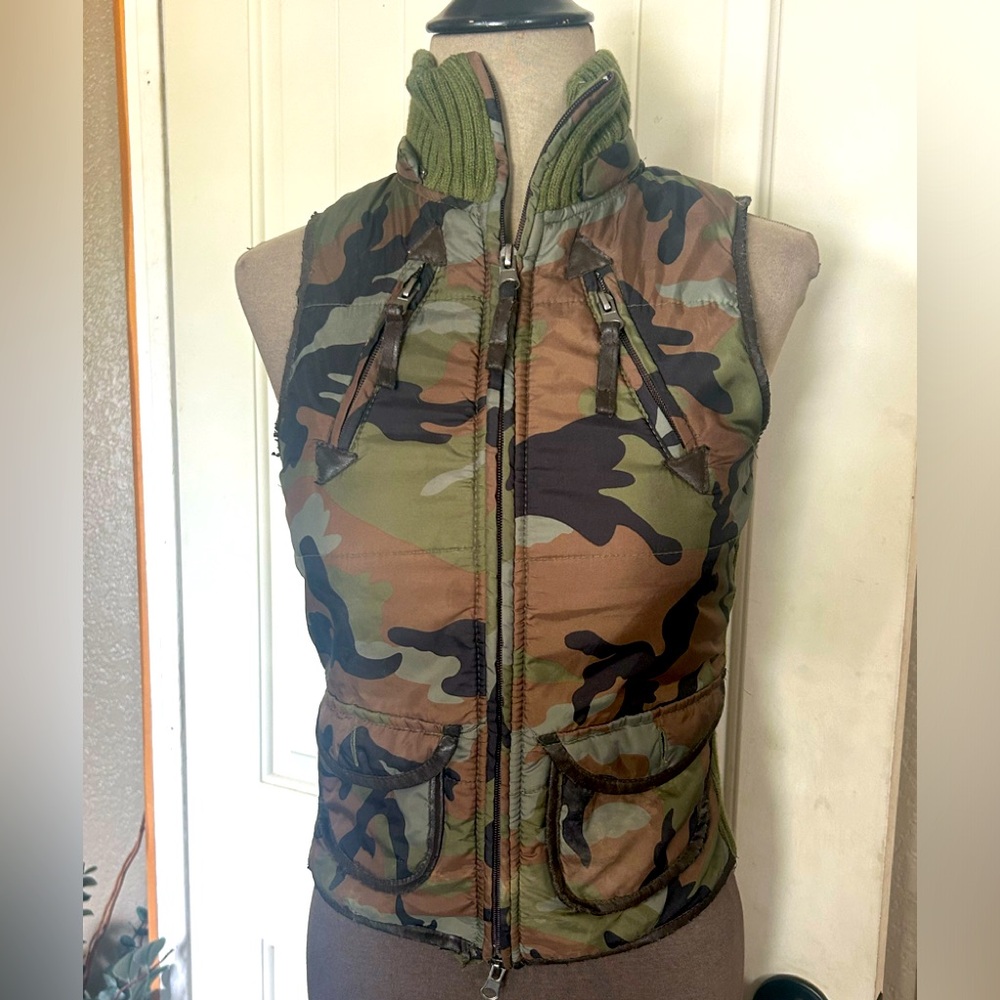Vest (outerwear)